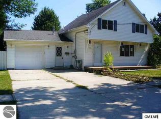526 N Eden St, Saint Louis, MI 48880