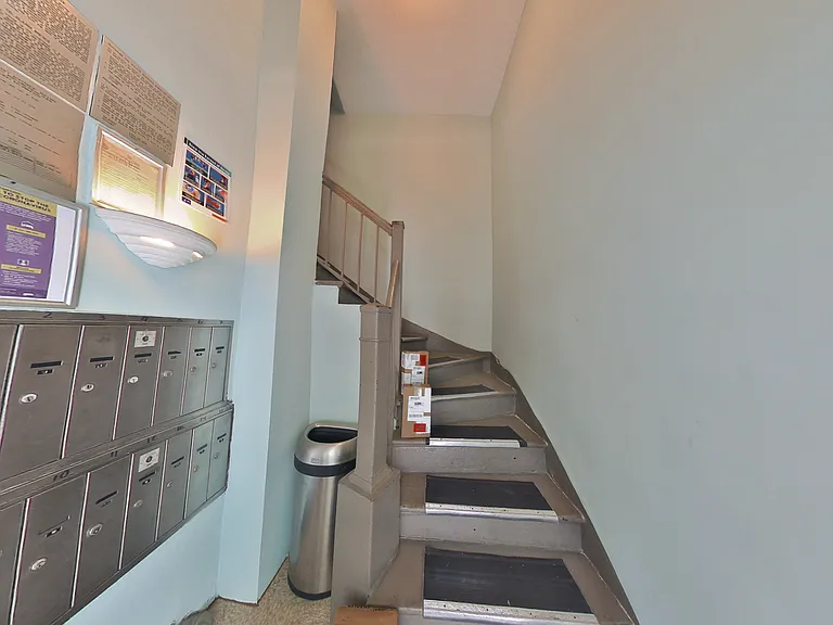 201 E 73rd St #11 — Photo 8