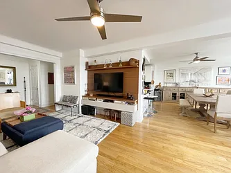 Rented by Rita S Citrin, LREB