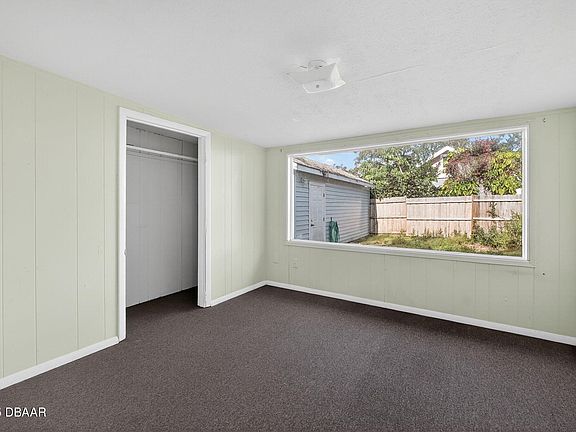5th image of 146 Kingston Ave