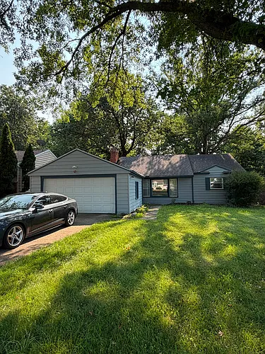 220 Greenvale Dr Photo 1
