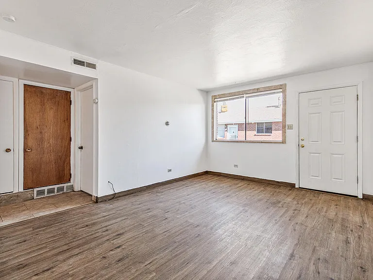 5325-5335 W 4th Ave — Photo 12
