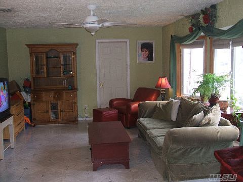 4th image of 7 Pana Ct