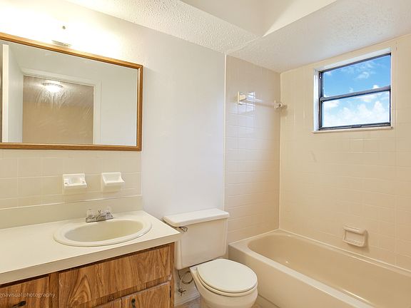 4th image of 8510 W Mayo Dr APT 1