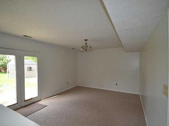 5th image of 319 Lullaby Blvd