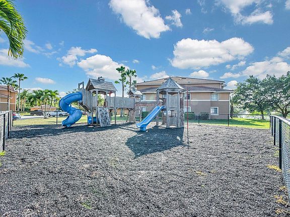 4th image of 3738 NW Mediterranean Ln #305