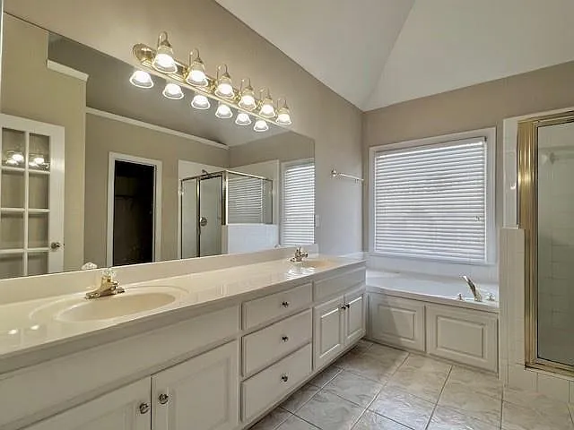 1800 Lee Patrick Dr — Photo 8