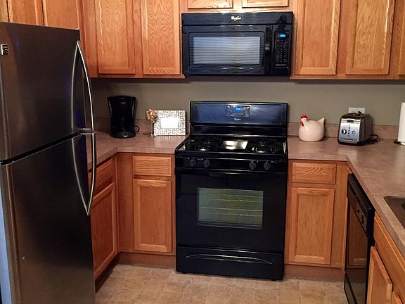 3rd image of 1918 Parkside Dr #10E