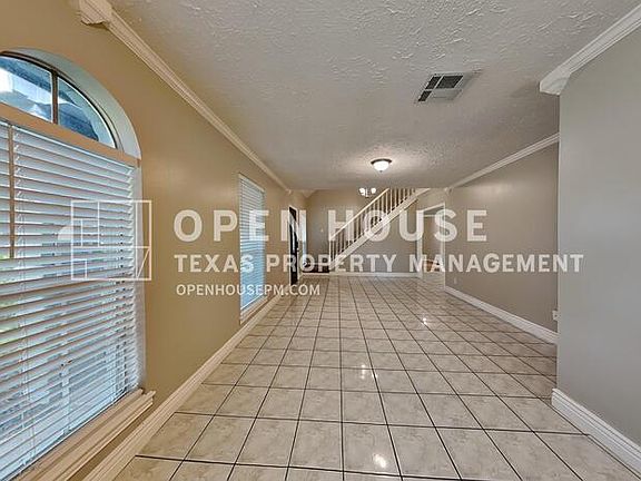 5th image of 3238 Three Pines Dr