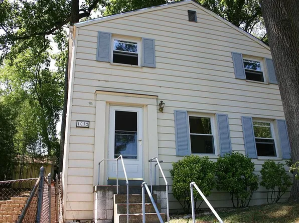 1032 S Dinwiddie St, Arlington, VA 22204