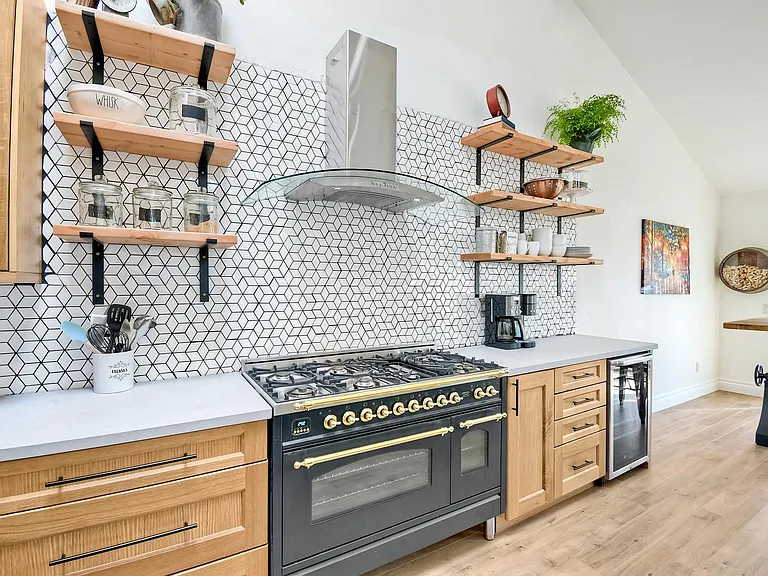 6761 Camino Del Prado — Photo 2