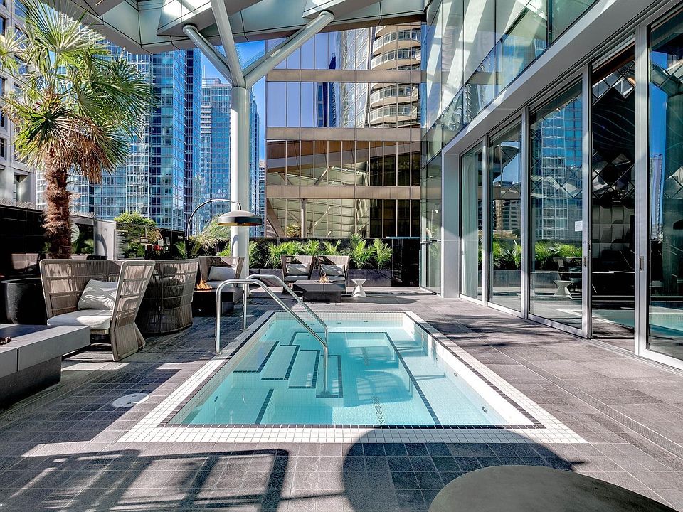 1st image of 1151 Georgia St W #4705