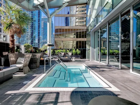 1151 Georgia St W #4705, Vancouver, BC V6E 0B3