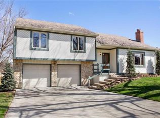 10411 Haskins St, Lenexa, KS 66215