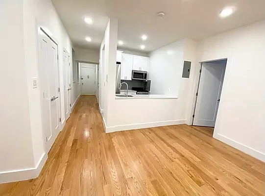 Rented by EastMount Realty LLC | media 15