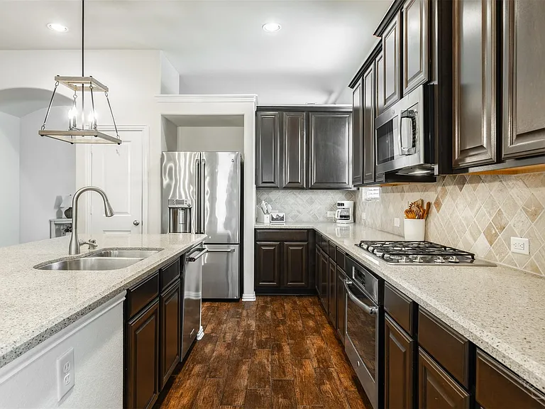 6003 Hedgepark Dr — Photo 18