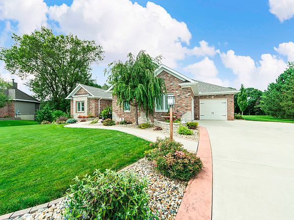 3rd image of 8305 W Coyote Creek Dr