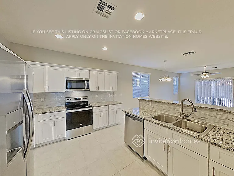 4361 S Splendor Ct — Photo 8