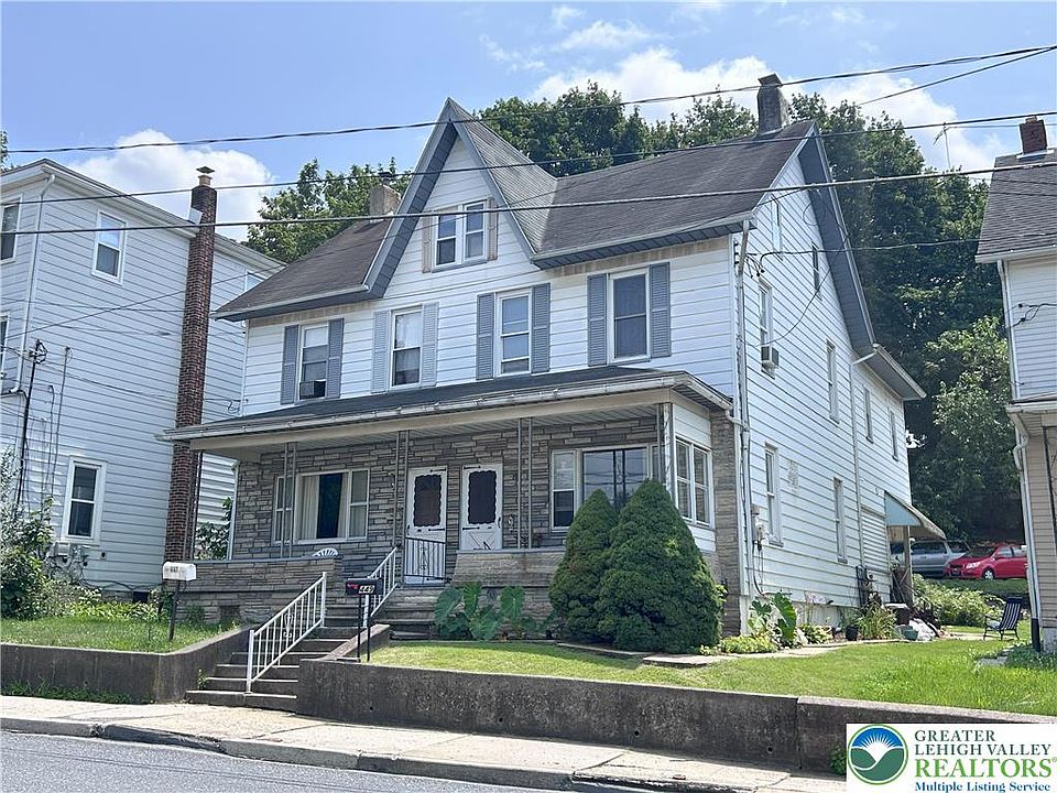 2nd image of 449 W Church St