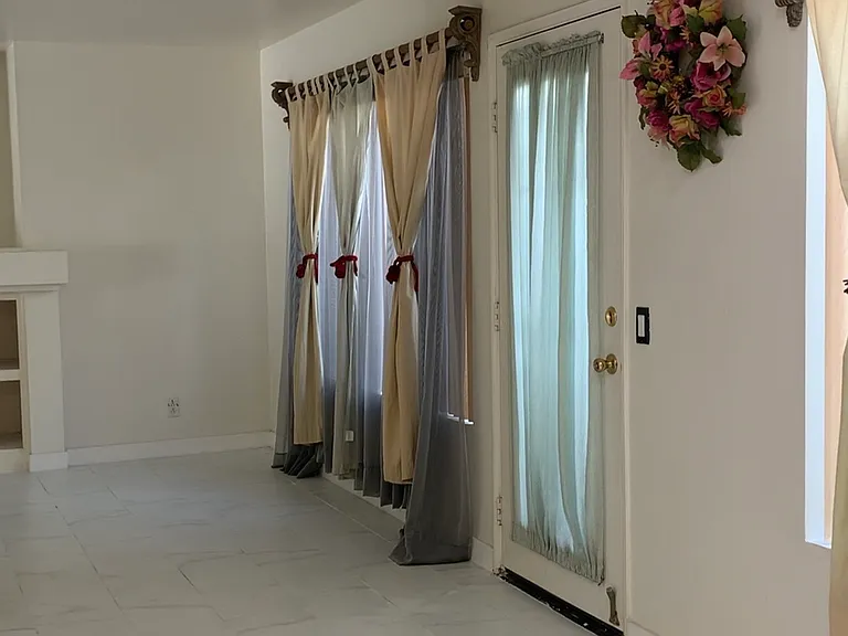 292 S Linhaven Cir — Photo 3