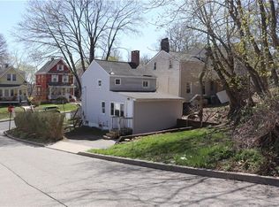 592 John St, Peekskill, NY 10566