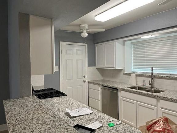 3rd image of 3806 Bonita Ln