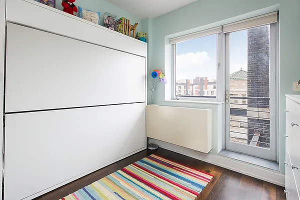 Sold by Bold New York | media 5