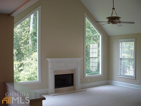 3rd image of 367 Grandiflora Dr
