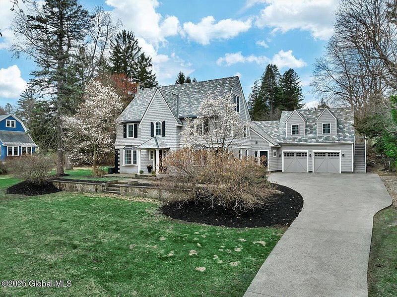 2nd image of 322 Loudon Road