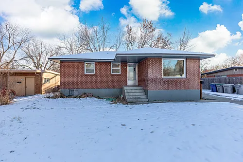1416 S Chrisway Dr Photo 1