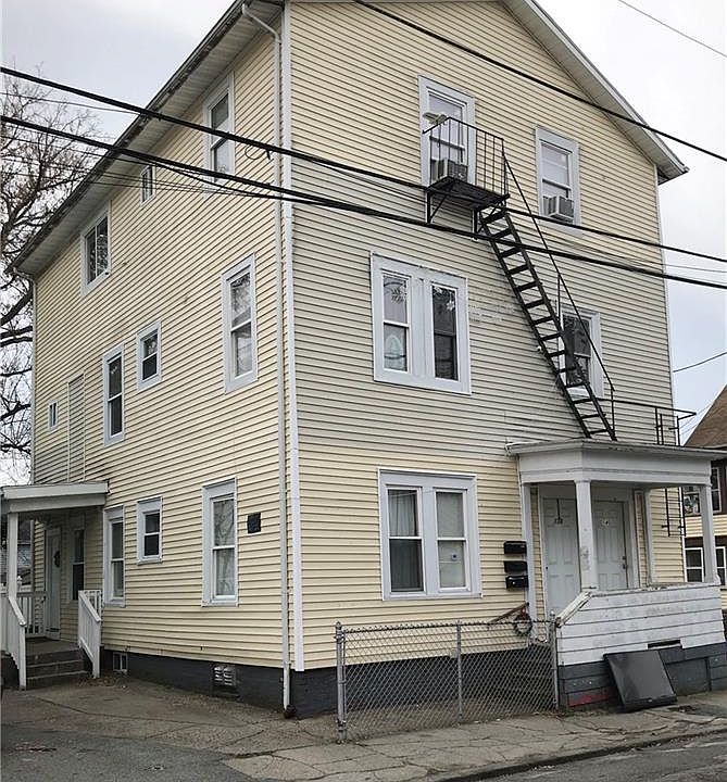 1st image of 138 Sylvian St