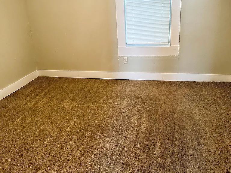 519 McKinley St — Photo 3