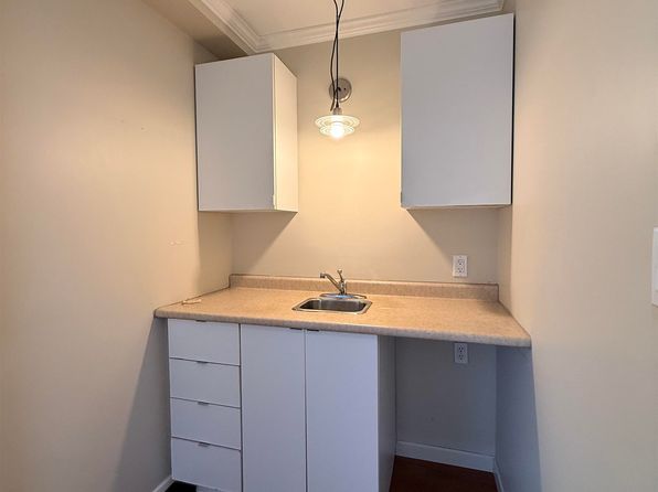 2 bedroom rental in West Vancouver — photo 11
