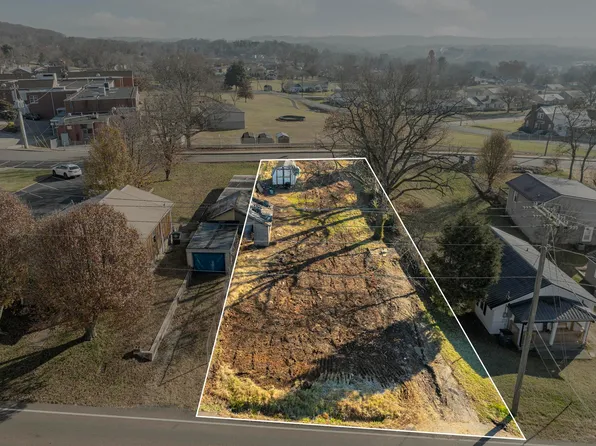 1024 Fairview Ave, Kingsport, TN 37660