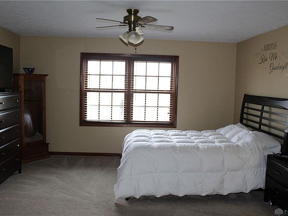 5th image of 130 Irongate Dr