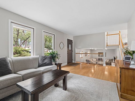5th image of 14735 Highland Ave