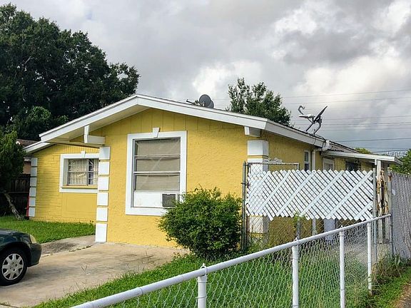 2nd image of 6816 N Coolidge Ave