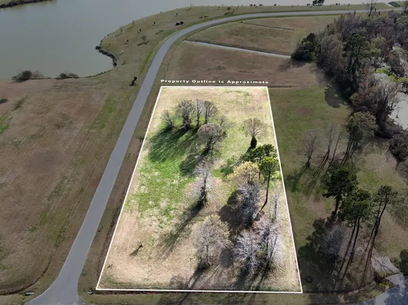 108 Royal Tern Way #119, Hertford, NC 27944