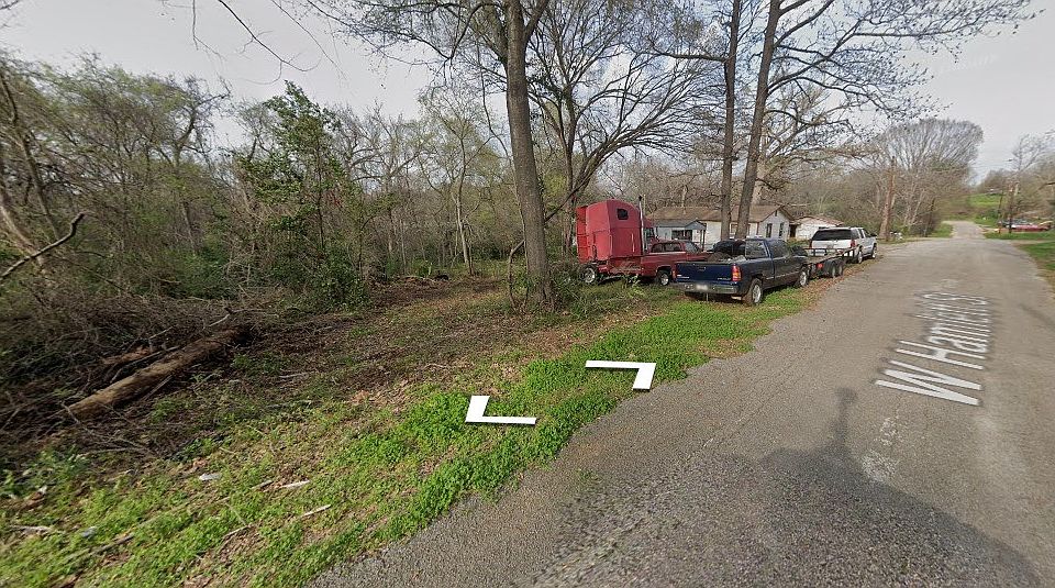 1st image of 809 W Hamlett St