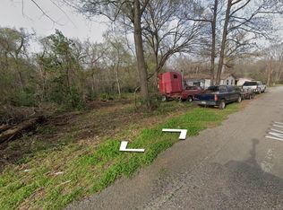 809 W Hamlett St, Palestine, TX 75803