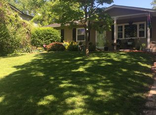 242 W Skyline Dr, Ballwin, MO