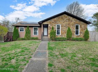 5814 Stone Bluff Rd, Louisville, KY 40291