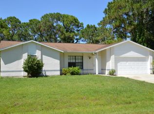 765 Rostock Cir NW, Palm Bay, FL 32907