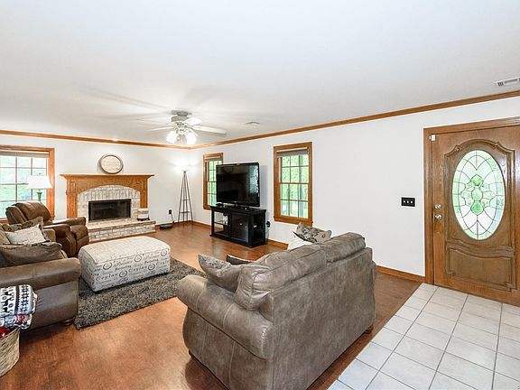 5th image of 19345 Cottrell Dr