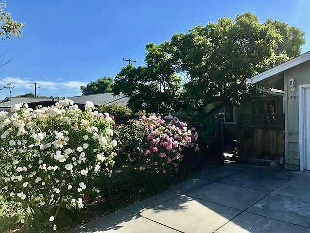 1st image of 1751 Oswald Pl