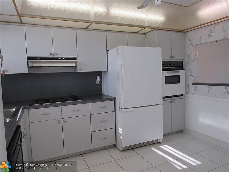 1st image of 611 S State Road 7 APT 3B