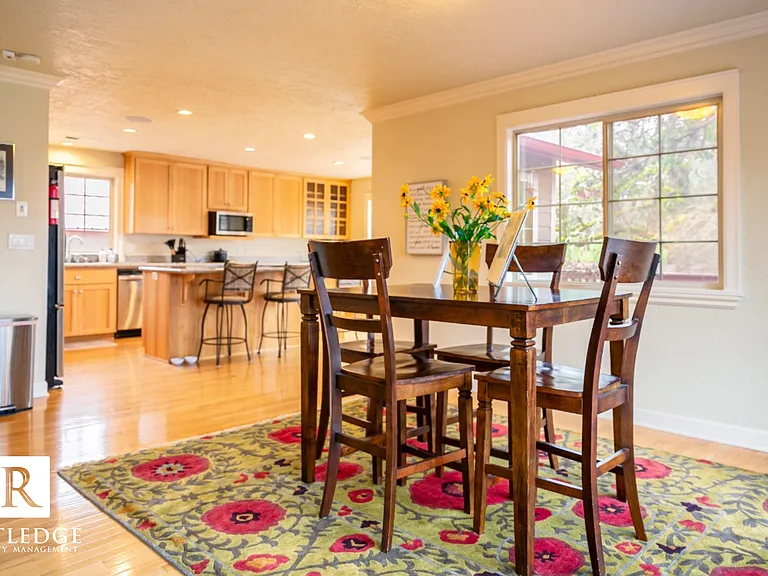 6565 Whispering Pines Ln — Photo 14