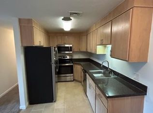20 Fencourt Rd #6, Canton, MA 02021