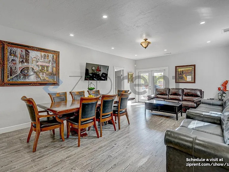 785 Brush Creek Ln — Photo 3