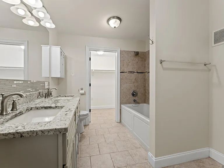 3919 Claycut Rd — Photo 18